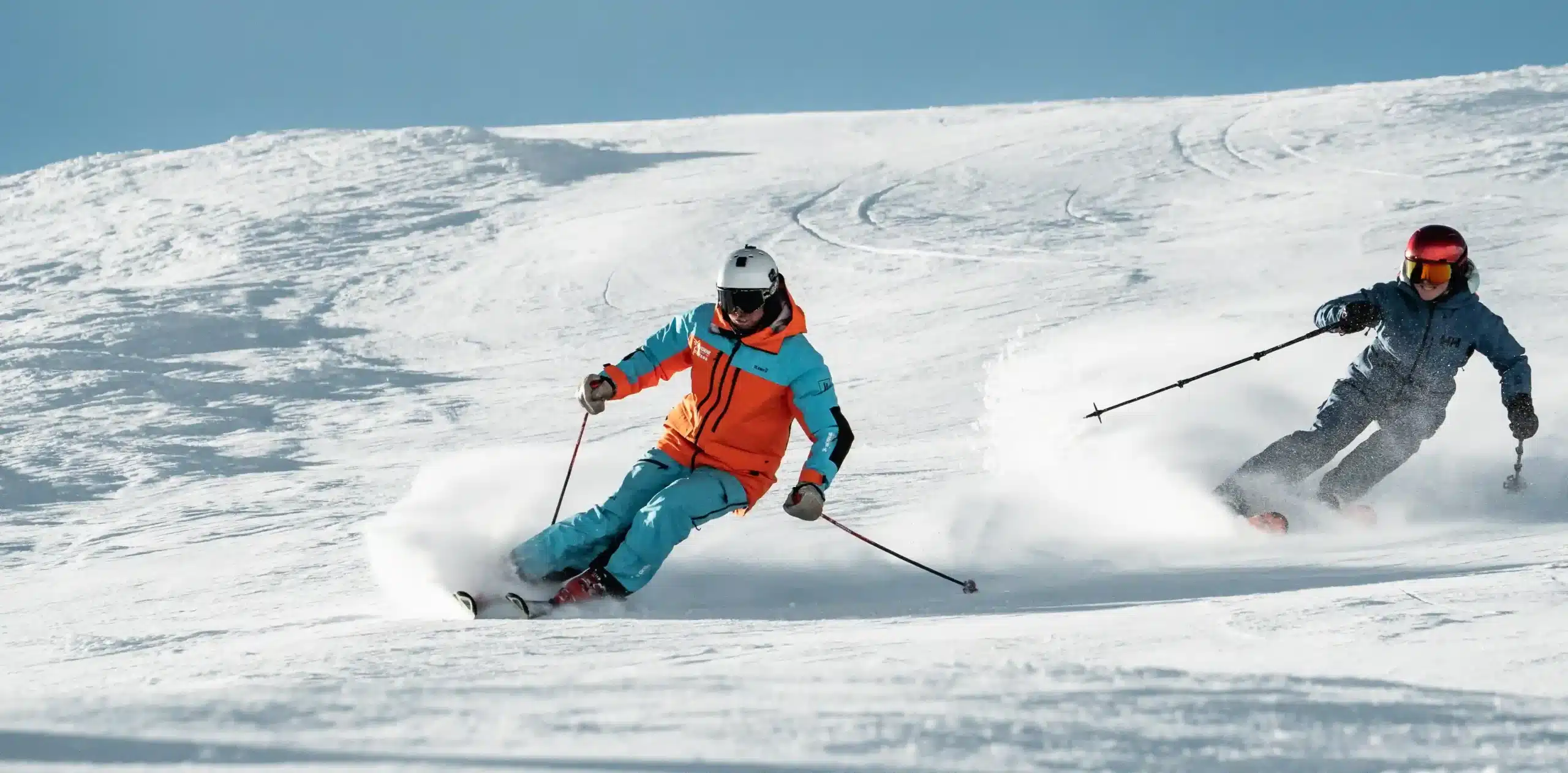 Ski, snowboard, freestyle ou hors-piste… profitez de cours privés sur-mesure dans toutes nos stations Oxygène des Alpes françaises.